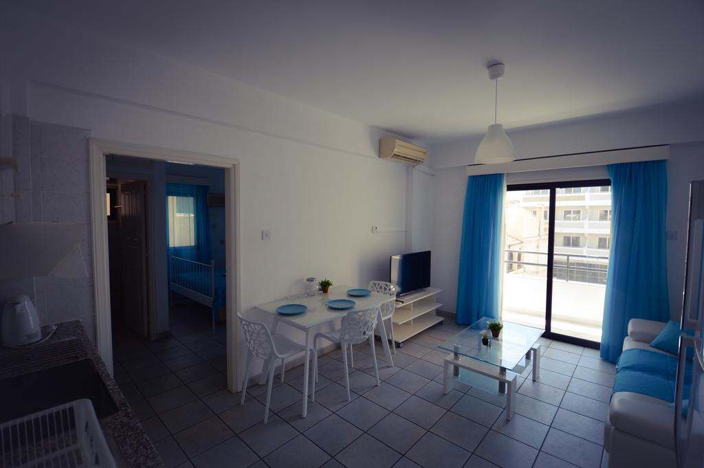 Krasas Beach Flats Larnaca Exterior photo